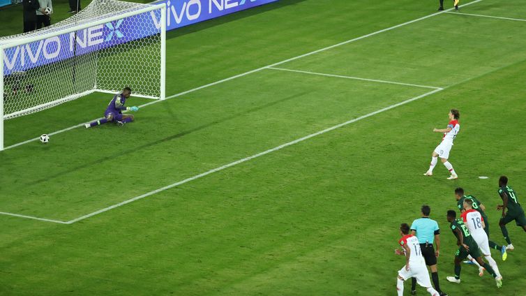 Copa 2018: Croácia e Nigéria. Luka Modric marca o segundo gol  da Croácia de pênalti.