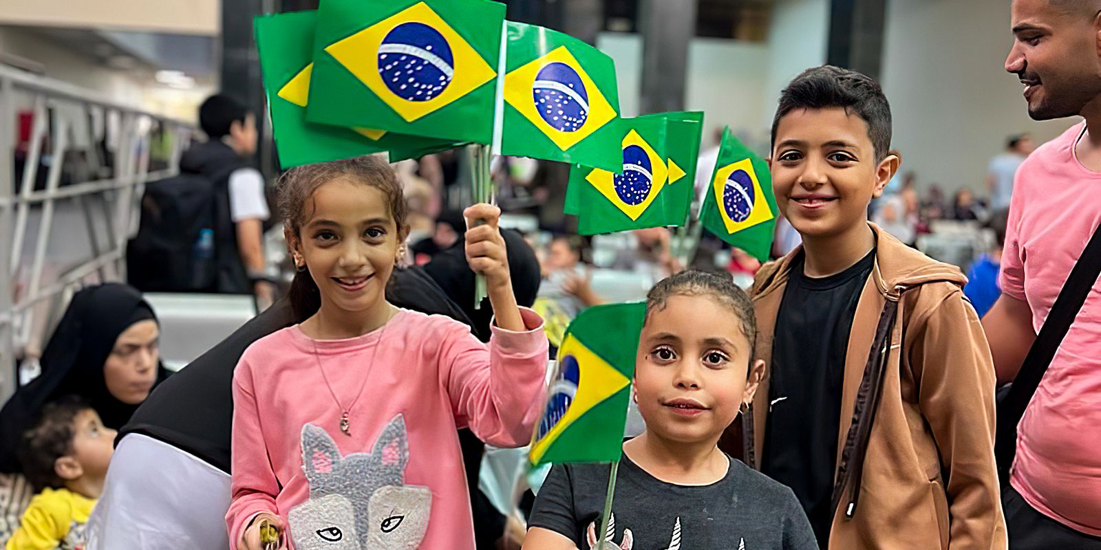 Los brasileños que estaban en Gaza llegarán a Brasil el lunes