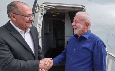 Lula viaja aos Estados Unidos e Alkmin assume presidência