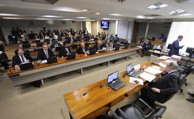 Comissão de Assuntos Econômicos (CAE) realiza reunião deliberativa com 12 itens (Edilson Rodrigues/Agência Senado)