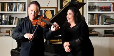 Violinista Fábio Brucoli e pianista Rosana Diniz