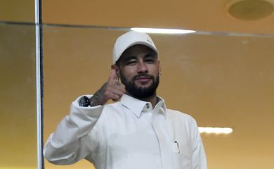 Neymar na arquibancada em partida do Al-Hilal na Arábia Saudita
26/10/2024
REUTERS/Stringer