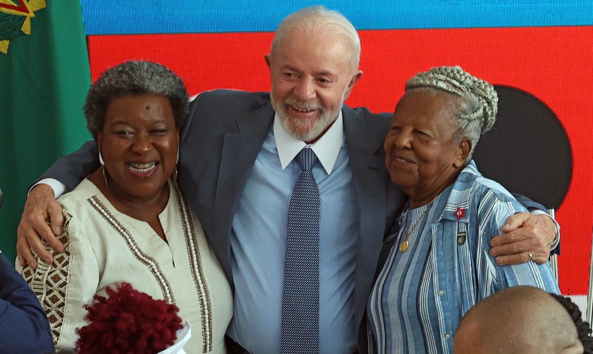 Brasília (DF), 27/09/2024 - Presidente da República, Luiz Inácio Lula da Silva, durante a cerimônia de posse da Ministra dos Direitos Humanos e da Cidadania, Macaé Evaristo, no Palácio do Planalto. Foto: Antônio Cruz/Agência Brasil