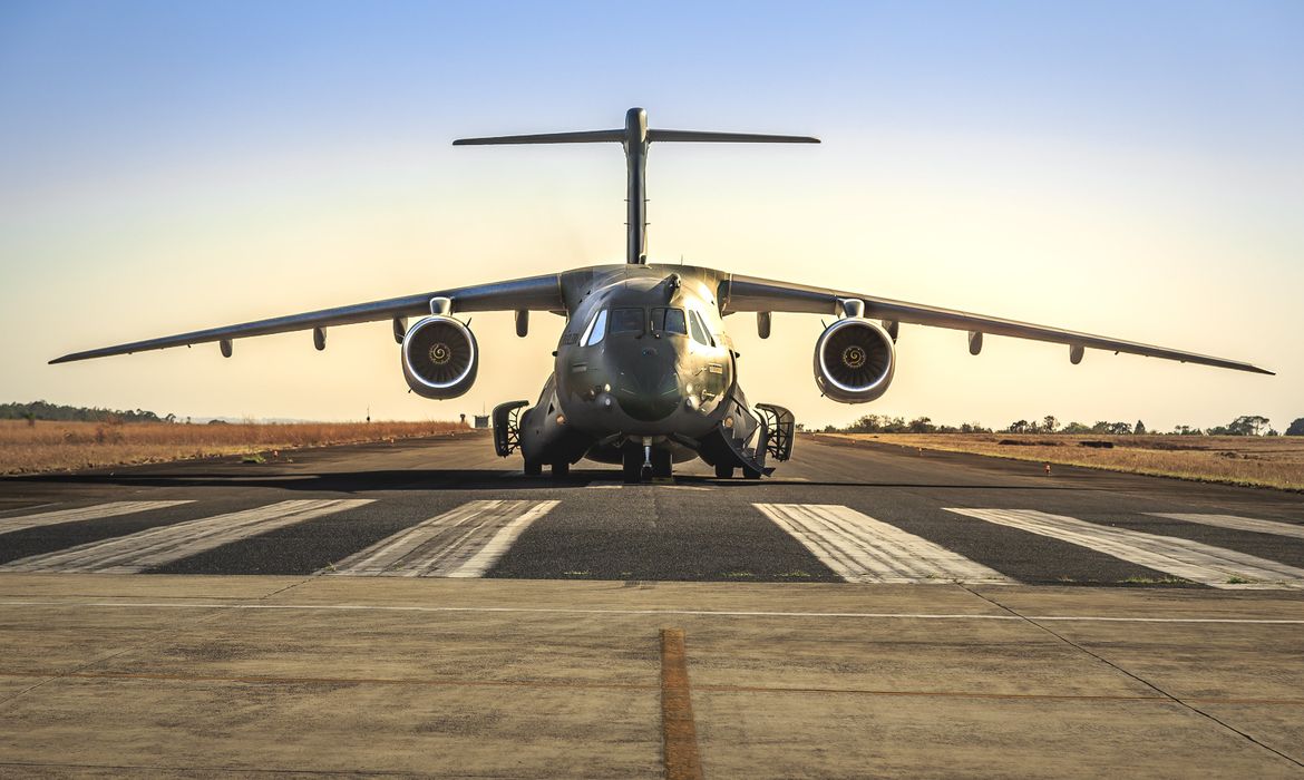 Avião modelo KC-390 da Força Aérea Brasileira - FAB