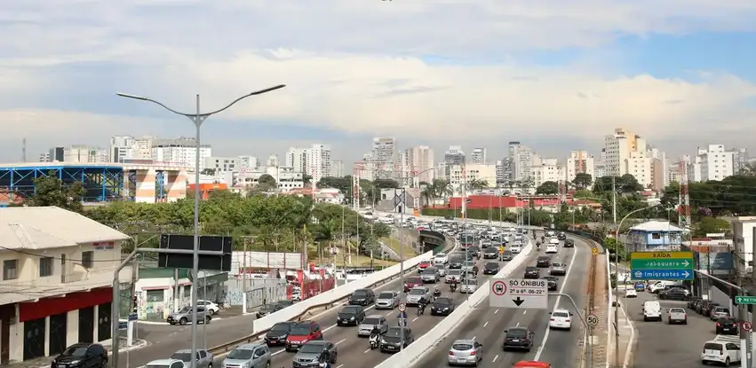 Avião