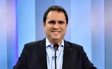 Edvaldo Holanda é reeleito prefeito de São Luiz