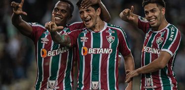 Fluminense 5 x 2 Coritiba