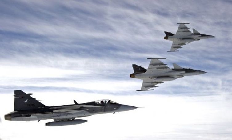 As Forças Armadas brasileiras compram o novo caça sueco Gripen (Saab Group / Divulgação)