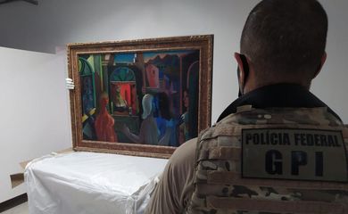 Polícia Federal entrega ao Museu Oscar Niemeyer obras apreendidas na Operação Vernissage