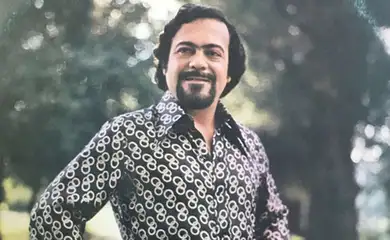 Brasília (DF), 20/12/2025 - Cantor Lindomar Castilho. Foto: Vinil Records/Divulgação