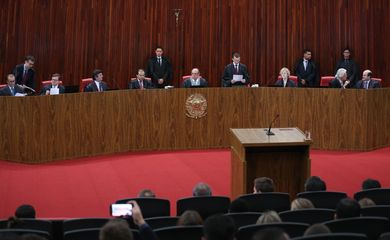 Brasília - O Tribunal Superior Eleitoral (TSE) retoma o julgamento da ação em que o PSDB pede a cassação da chapa Dilma-Temer, vencedora das eleições presidenciais de 2014 (Fabio Rodrigues Pozzebom/Agência Brasil)