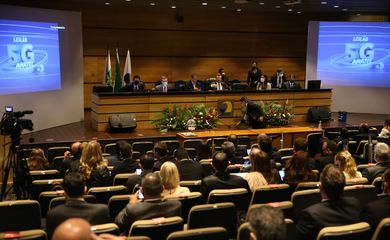 Comissão Especial de Licitação da Agência faz a abertura, análise e julgamento das propostas de preço das 15 empresas cadastradas do  leilão do espectro (banda) 5G, na sede da Agência Nacional de Telecomunicações (Anatel), em Brasília