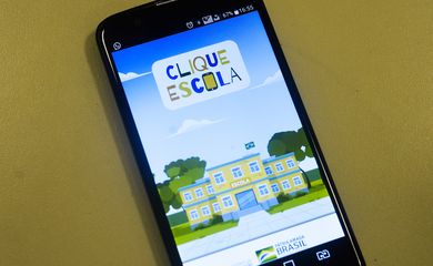 MEC lança aplicativo Clique Escola que facilita e simplifica o acesso a informações sobre as mais de 180 mil escolas de educação básica no país dando transparência a dados educacionais e financeiros de escolas