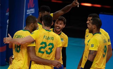 Divulgação/FIVB Brasil bate EUA 3 a 1 no Vôlei
