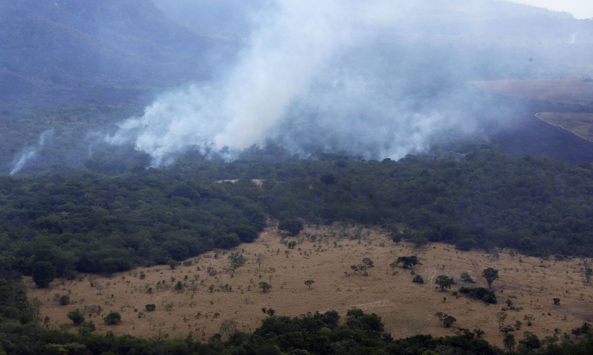 Alto Paraíso de Goiás (GO) - Fotos aéreas da queimada do Parque  Nacional da Chapada dos Veadeiros (Valter Campanato/Agência Brasil)