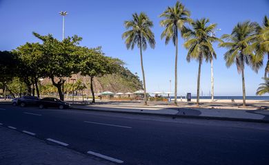 Proibido estacionamento na orlas da praia de Copacabana para aumentar o isolamento social
