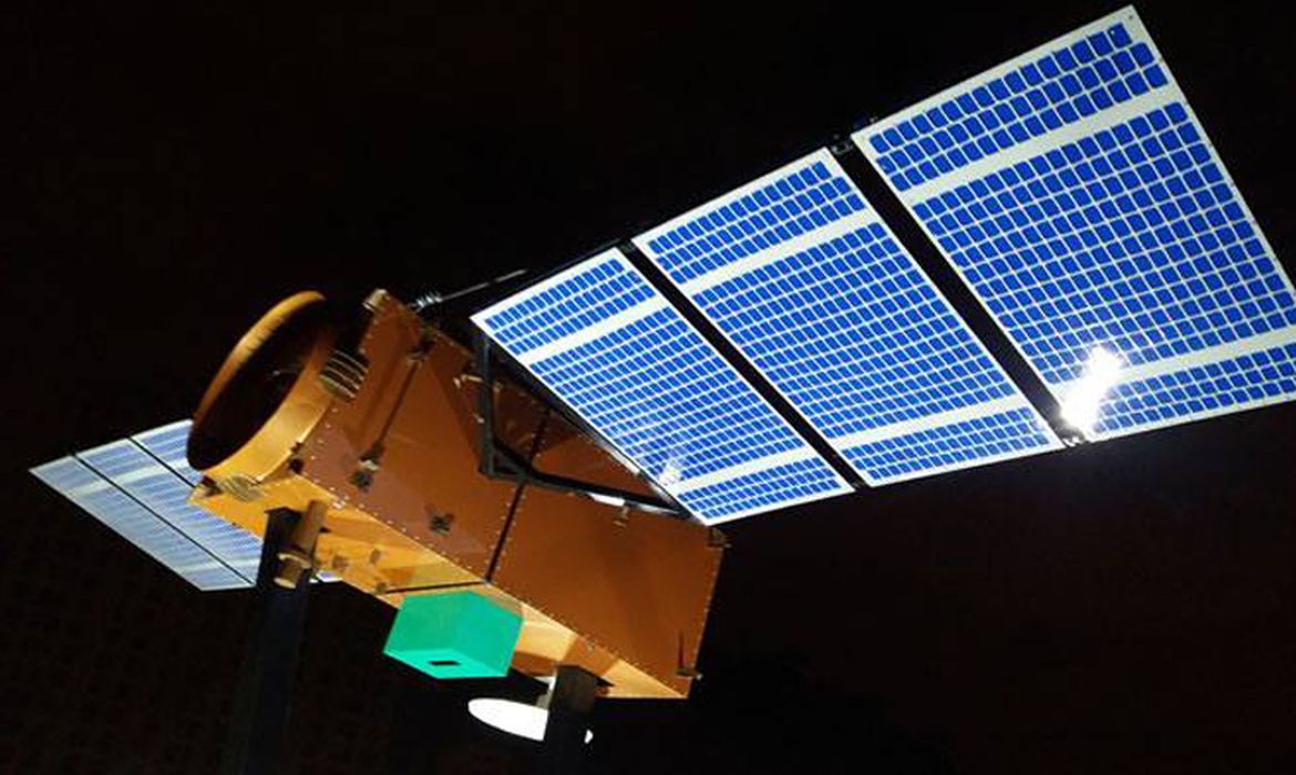 INPE - Instituto Nacional de Pesquisas Espaciais Amazonia 1, satélite de Observação da Terra .