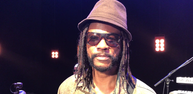 Cantor, compositor e guitarrista Da Ghama