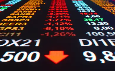 An electronic board showing the recent fluctuations of market indices is seen on the floor of Brazil's B3 Stock Exchange in Sao Paulo, Brazil October 19, 2021. REUTERS/Amanda Perobelli