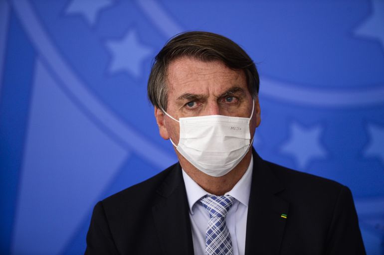 O presidente Jair Bolsonaro durante cerimônia para sanção dos projetos de lei que ampliam a aquisição de vacinas pelo Governo Federal.