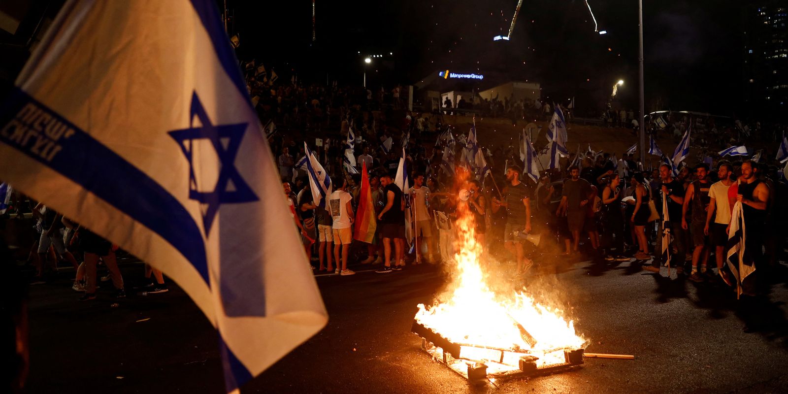 Protesto em Tel Aviv. 24/7/2023 REUTERS/Corinna Kern