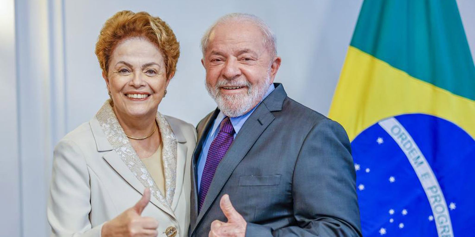 Presidente Lula com Dilma Rousseff, em Paris | Agência Brasil