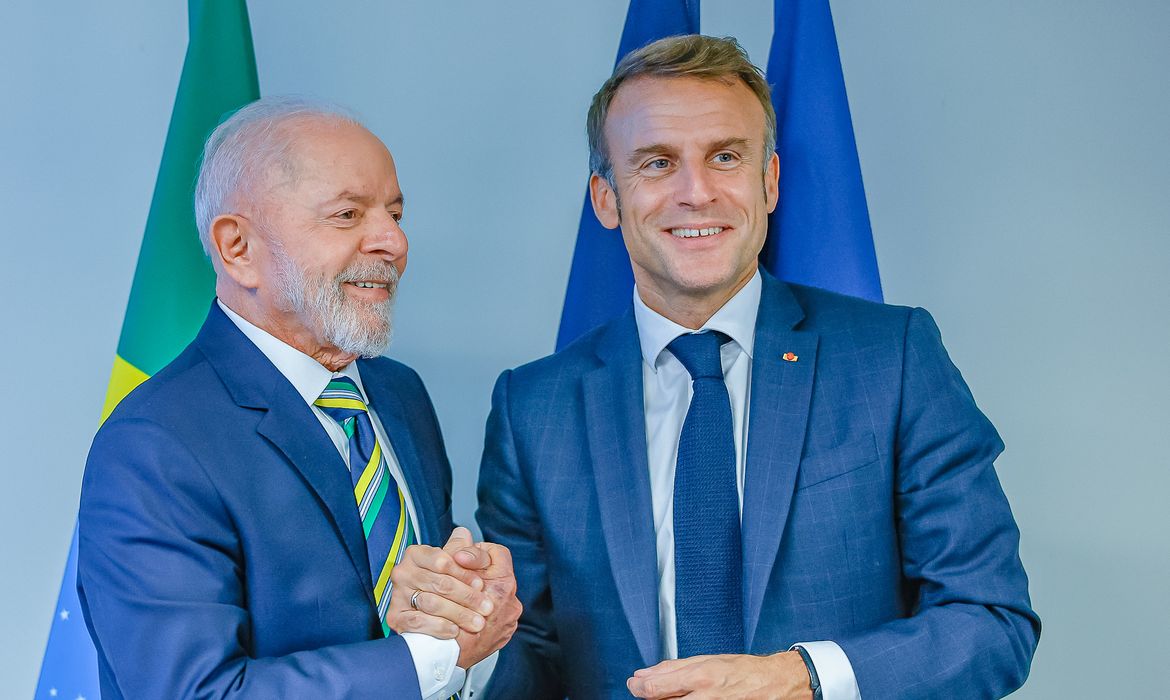 24.09.2024 - Presidente da República, Luiz Inácio Lula da Silva, durante encontro com o Presidente da República Francesa, Emmanuel Macron, na Sala da República Francesa, da Sede das Nações Unidas (ONU). Nova York - Estados Unidos.