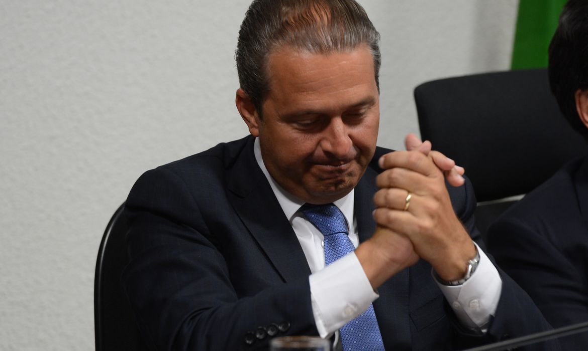 Morre o candidato à Presidência Eduardo Campos, 49 anos, em um acidente aéreo, em Santos (Fabio Rodrigues Pozzebom/Arquivo Agência Brasil)