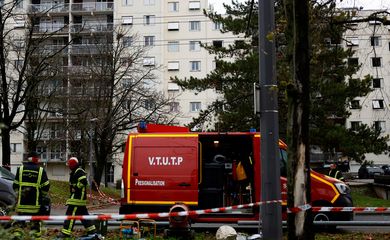 Fire near French city of Lyon kills 10, including children