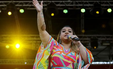 A cantora Preta Gil, se apresenta na festa de abertura dos 50 dias do Carnaval Rio 2020, na praia de Copacabana