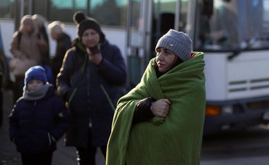 Refugees fleeing from Russian invasion of Ukraine cross Ukrainian-Slovakian border in Vysne Nemecke