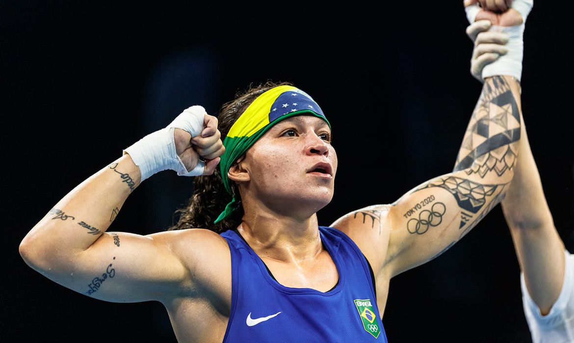 Bia Ferreira avança à final do Mundial de Boxe Feminino