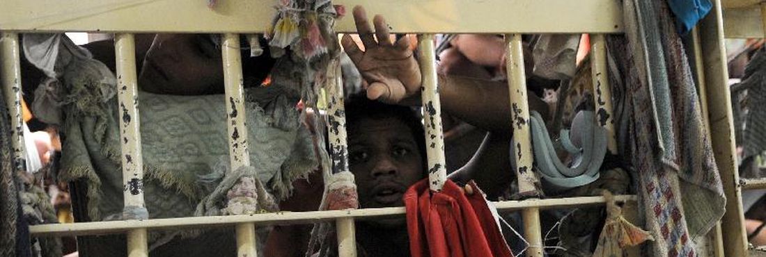 Detentos do RJ ganham cartilha que esclarece direitos e deveres