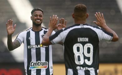 Botafogo vence Bangu por 2 a 0 na Taça Guanabara, primeiro turno do campeonato Carioca