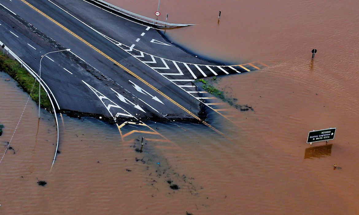 RS, BRASIL- 5.5.2024 - Rodovias interditadas devido as inundações no Rio Grande do Sul.  Foto: Lauro Alves/SECOM