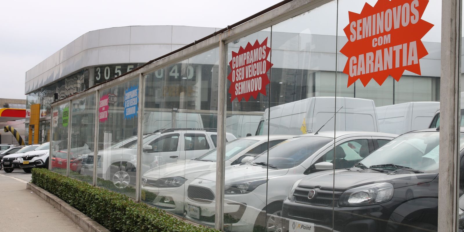 Fenabrave: vendas de veículos crescem 4,8% em 2022