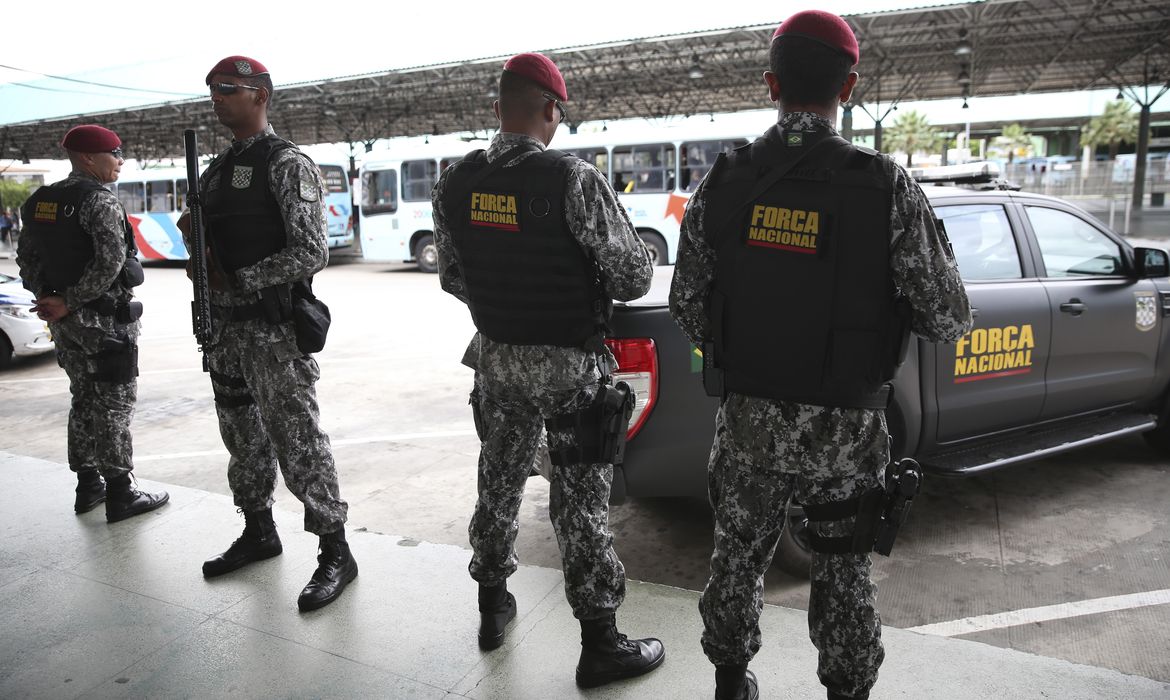 Após a série de ataques no Ceará, a Força Nacional de Segurança Pública está fazendo o policiamento ostensivo nas ruas de Fortaleza, em apoio aos agentes de segurança do estado.