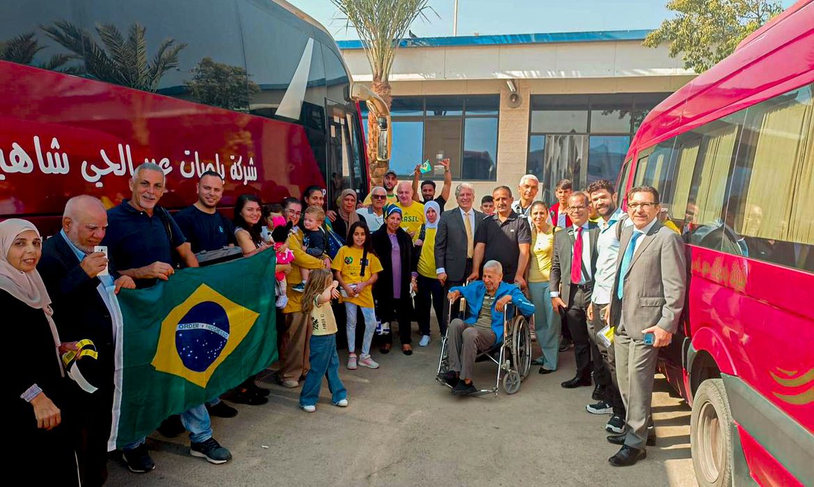 Brasília (DF) 01/11/2023 – Grupo de 33 brasileiros são repatriados da Cisjordânia, na Palestina  
Foto: Representação Brasileira em Ramala/Divulgação