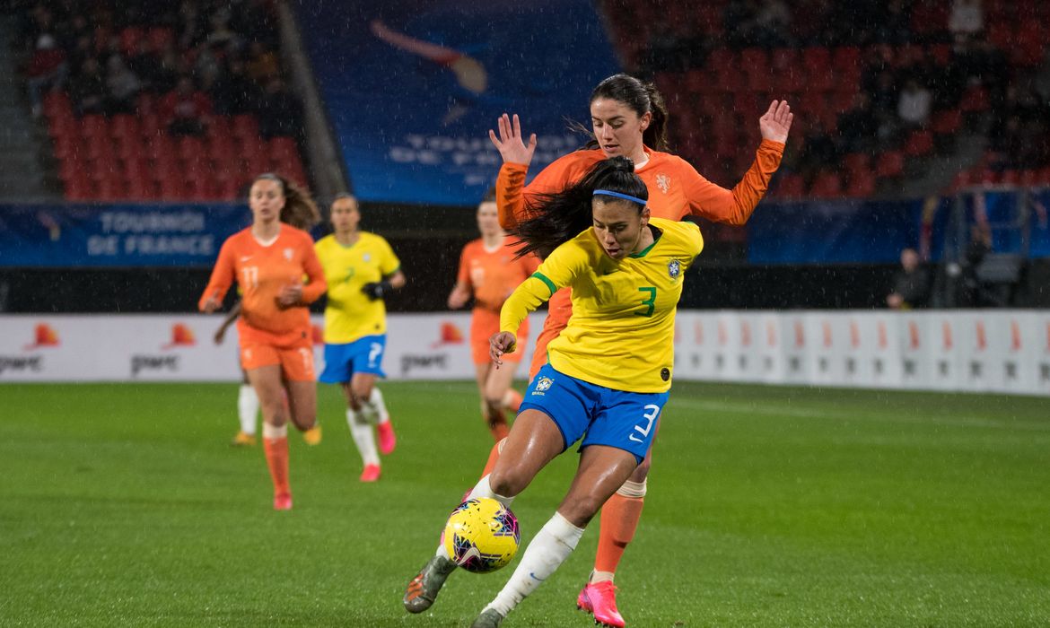 Zagueira Antônia convocada por Pia Sundhage para amistosos da seleção brasileira feminina de futebol - em 09/06/2021 - jogo Brasil x Holanda