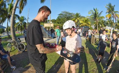 Bob Burnquist, skate