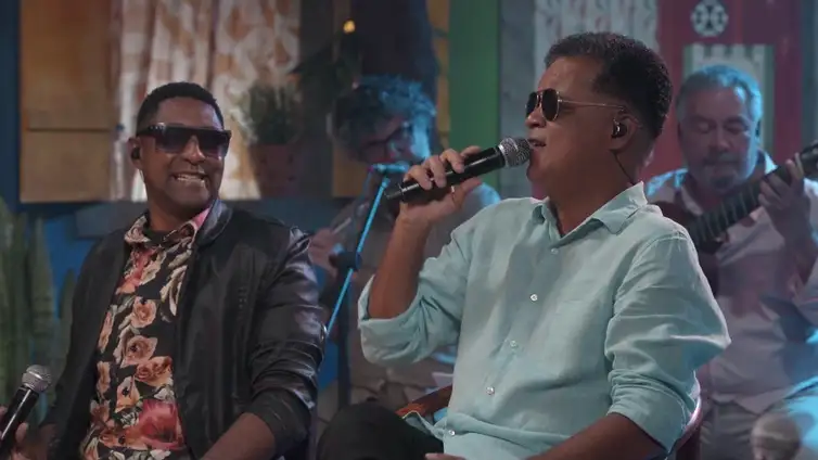 Fernando Bento e Alex Ribeiro homenageiam Roberto Ribeiro