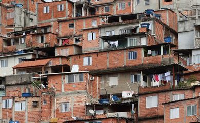 São Paulo (SP), 23/05/2025 - Comunidade conhecida como Tupi City/Jardim Ângela-Sul
Trabalho digno ainda é exceção para população negra, aponta estudo do Geledés 
levantamento evidencia permanência do racismo estrutural nas formas de inserção da população negra no mercado de trabalho brasileiro
Foto: Cadu Pinotti/Agência Brasil