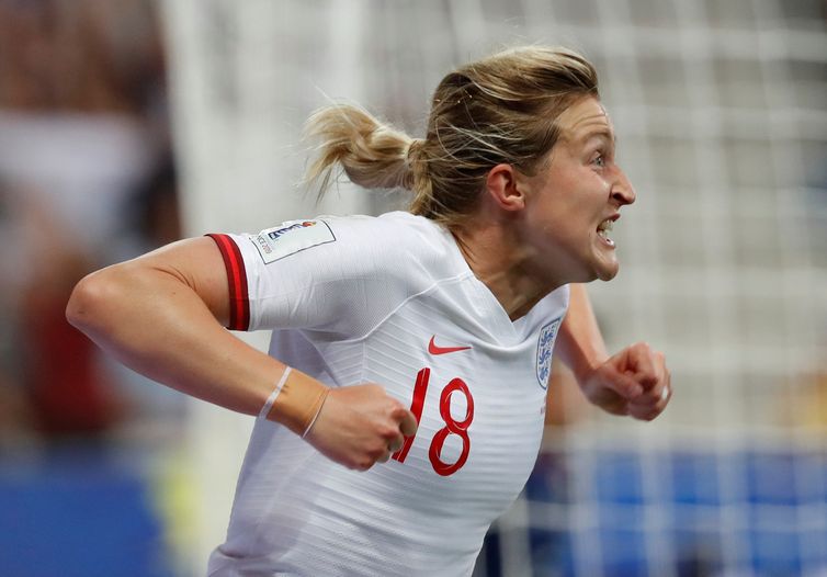 Atacante White, da seleção inglesa, na Copa do Mundo de Futebol Feminina. 