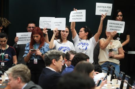 Brasília (DF10/09/2024   Comissão de Constituição e Justiça da Câmara durante reunião para discutir o projeto de lei que concede anistia a todos os que tenham participado de manifestações em qualquer lugar do território nacional a partir do dia do dia 30 de outubro de 2022Foto Lula Marques/ Agência Brasil