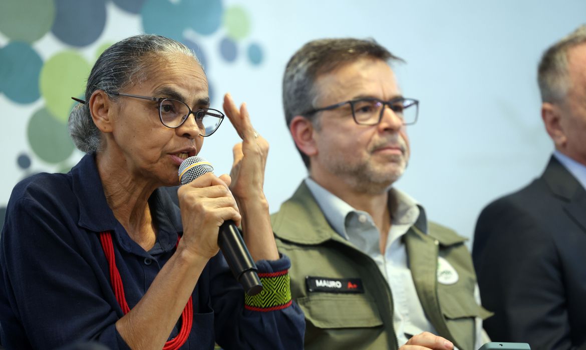 Valter Campanato/Agência Brasil Brasília (DF) 27/08/2025 - Ministra do Meio Ambiente, Marina Silva, e o presidente do ICMBio, Mauro Oliveira Pires, participam de cerimônia de comemoração de 18 anos do Instituto Chico Mendes de Conservação da Biodiversidade - ICMBio. Foto: Valter Campanato/Agência Brasil
