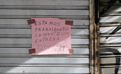 Rio de Janeiro tem o primeiro dia de comércio fechado por determinação da prefeitura