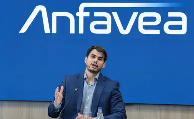 Sao Paulo (SP), 15/01/2026 . Coletiva do presidente da Anfavea (Associação Nacional dos Fabricantes de Veículos Automotores)  Igor Calvet, apresentando os resultados de 2025 é projeções para 2026.
Foto: Paulo Pinto/Agencia Brasil