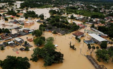 Enchente histórica atinge mais de 800 famílias na região de fronteira (Sérgio Vale/Agência de Notícias do Acre)