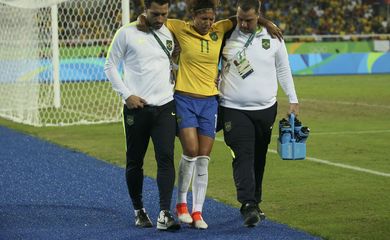 Cristiane deixou o campo aos 21 minutos do segundo tempo da partida em que o Brasil derrotou a Suécia por 5 a 1, no Engenhão 