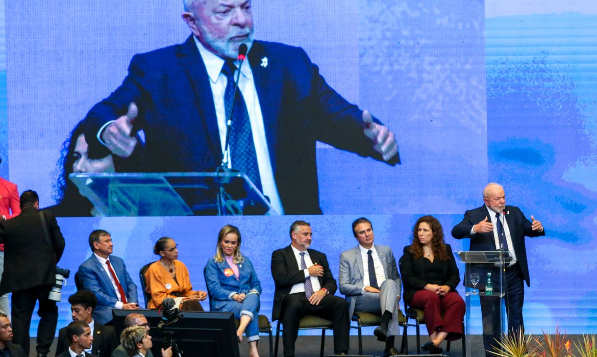 Brasília, 05/07/2023 O  presidente Luiz Inácio Lula da Silva, acompanhado da primeira-dama, janja Lula da Silva, da ministra da Saúde, Nísia Trindade e de outras autoridades, participa da 17ª Conferência Nacional de Saúde. Foto: Fabio Rodrigues-Pozzebom/ Agência Brasil